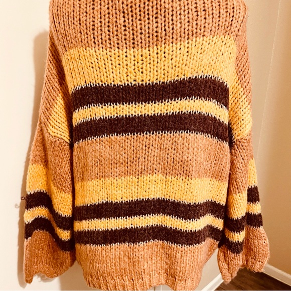 Oversized David$Dani large multi-colored sweatshirt - Picture 2 of 4